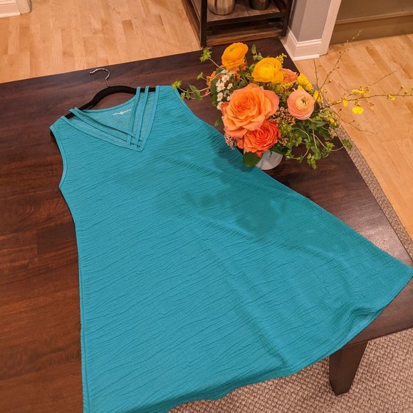 Laura Hlavac Dresses & Skirts - Turquoise Knee Length Dress